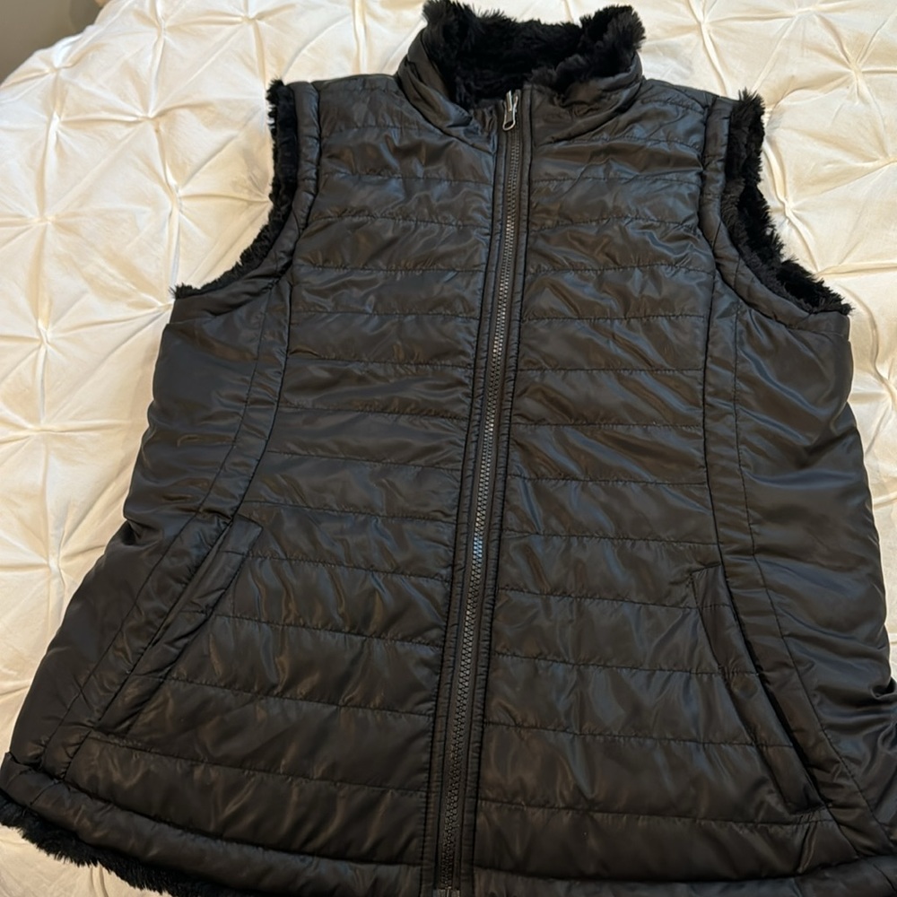 Reversible vest